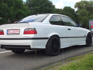 six pack in white - 3er BMW - E36