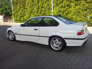 six pack in white - 3er BMW - E36