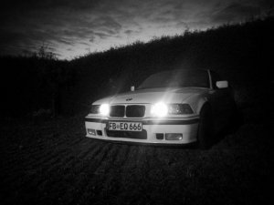 six pack in white - 3er BMW - E36