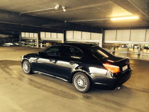 Mein schwarzer 550i LCI mit LPG - 5er BMW - E60 / E61 Mein schwarzer 550i LCI mit LPG - 5er BMW - E60 / E61