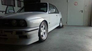 E30 M3 Alpinweiß - 3er BMW - E30 E30 M3 Alpinweiß - 3er BMW - E30
