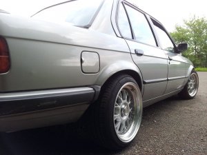 Bmw 327i VFL-LIMO - 3er BMW - E30 Bmw 327i VFL-LIMO - 3er BMW - E30
