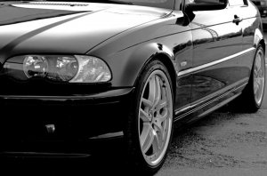 E46 318i Coupé Carbonschwarz - 3er BMW - E46 E46 318i Coupé Carbonschwarz - 3er BMW - E46