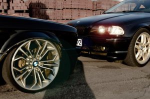E46 318i Coupé Carbonschwarz - 3er BMW - E46 E46 318i Coupé Carbonschwarz - 3er BMW - E46