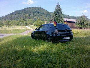 E87 - Black & White - 1er BMW - E81 / E82 / E87 / E88 E87 - Black & White - 1er BMW - E81 / E82 / E87 / E88