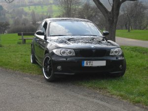 E87 - Black & White - 1er BMW - E81 / E82 / E87 / E88 E87 - Black & White - 1er BMW - E81 / E82 / E87 / E88
