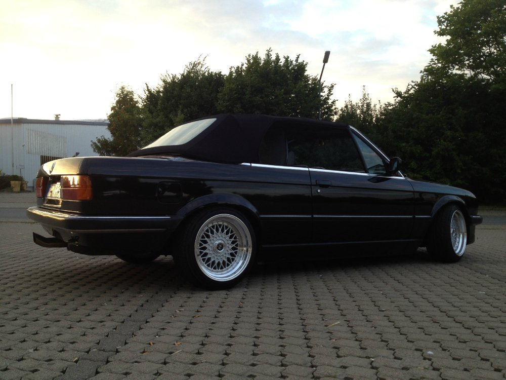 BMW E30 327i Cabrio - 3er BMW - E30