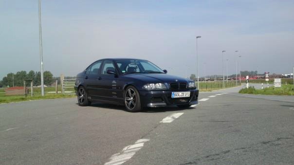 Die ersten neuen Bilder meiner Blauen Perle - 3er BMW - E46