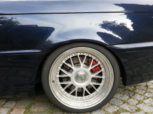 DZ Exclusiv  Felge in 8.5x18 ET 30 mit Vredestein ultrac sessanta Reifen in 225/40/18 montiert hinten Hier auf einem 3er BMW E46 330i (Coupe) Details zum Fahrzeug / Besitzer