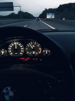 E46, 328 i - 3er BMW - E46