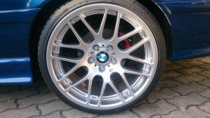 BMW BMW Styling 163 Felge in 9.5x19 ET 27 mit Hankook Hankook S1 Evo Reifen in 245/30/19 montiert hinten und mit folgenden Nacharbeiten am Radlauf: Kanten gebrdelt Hier auf einem 3er BMW E36 M3 3.2 (Coupe) Details zum Fahrzeug / Besitzer