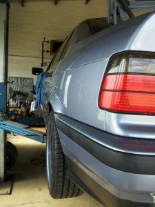 Samoablau Metallic 320iA - 3er BMW - E36 Samoablau Metallic 320iA - 3er BMW - E36