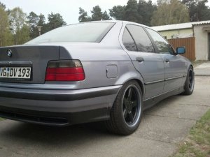 Samoablau Metallic 320iA - 3er BMW - E36 Samoablau Metallic 320iA - 3er BMW - E36