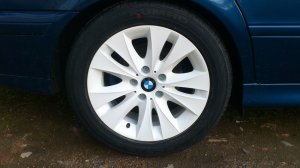 BMW design 116 Felge in 7.5x17 ET 20 mit kumho ECSTA LE Sport KU39XL Reifen in 225/50/17 montiert hinten mit 15 mm Spurplatten Hier auf einem 5er BMW E39 520i (Limousine) Details zum Fahrzeug / Besitzer