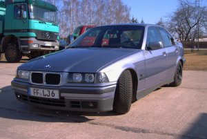 E36 Limosine - Samoablau - 3er BMW - E36 E36 Limosine - Samoablau - 3er BMW - E36