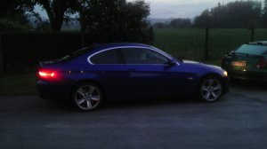 blue coupe - 3er BMW - E90 / E91 / E92 / E93