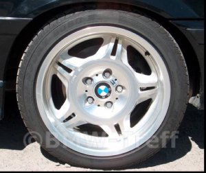 Fuchs (BMW Schmiedefelgen) Styling 24 Felge in 7.5x17 ET 41 mit Continental  Reifen in 215/40/17 montiert vorn Hier auf einem 3er BMW E36 328i (Coupe) Details zum Fahrzeug / Besitzer