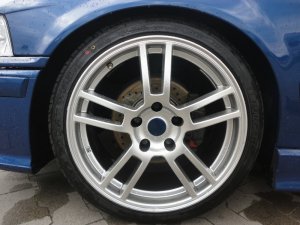 Mille Miglia HT3 Felge in 8x18 ET  mit Nankang NS-2 Ultrasport Reifen in 215/40/18 montiert hinten mit folgenden Nacharbeiten am Radlauf: Kanten gebrdelt Hier auf einem 3er BMW E36 323ti (Compact) Details zum Fahrzeug / Besitzer