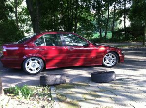 E36 Calypsorot mit Motorsport Felgen - 3er BMW - E36