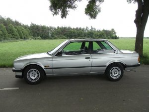 BMW E30 320i - 3er BMW - E30 BMW E30 320i - 3er BMW - E30