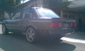 327i Limo M-Technic1 - 3er BMW - E30 327i Limo M-Technic1 - 3er BMW - E30