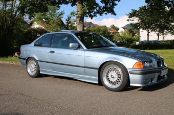 325i Coupé - Gletscherblau - 3er BMW - E36 325i Coupé - Gletscherblau - 3er BMW - E36