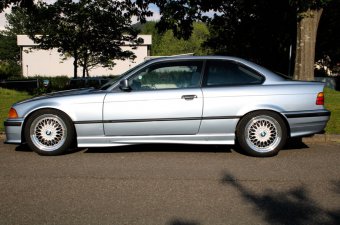 325i Coupé - Gletscherblau - 3er BMW - E36 325i Coupé - Gletscherblau - 3er BMW - E36