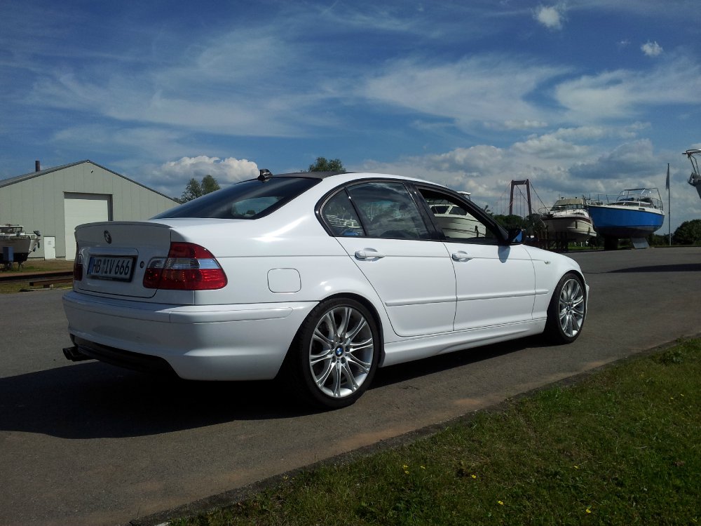 330i SMG II M-Tech in Polarweiss - 3er BMW - E46