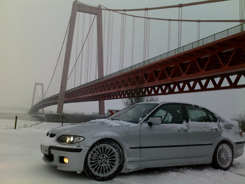 330i SMG II M-Tech in Polarweiss - 3er BMW - E46