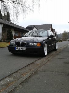 E36 Limo cosmosschwarz-metallic - 3er BMW - E36