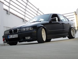 E36 Limo cosmosschwarz-metallic - 3er BMW - E36