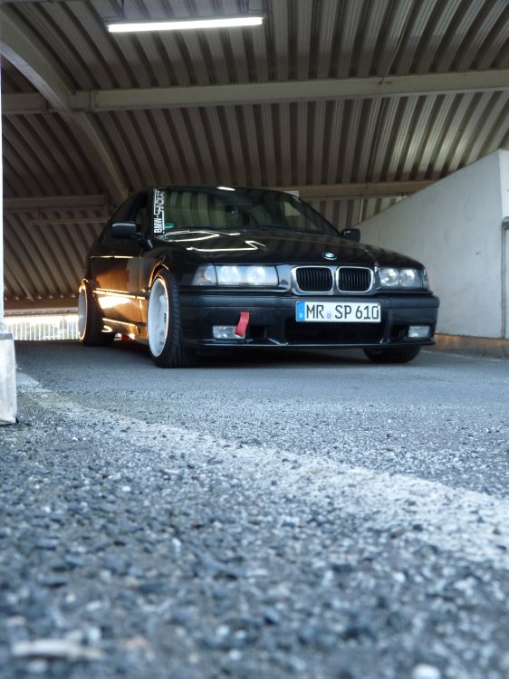 E36 Limo cosmosschwarz-metallic - 3er BMW - E36