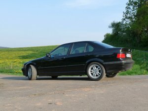E36 Limo cosmosschwarz-metallic - 3er BMW - E36