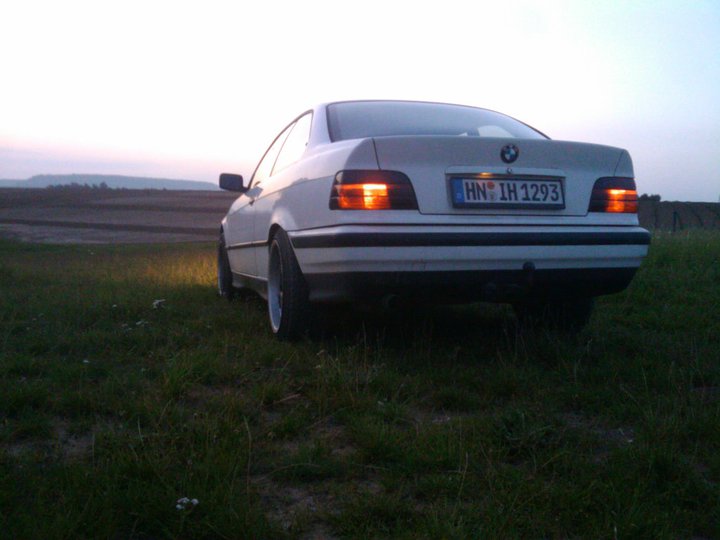 E36 318is Coup in Weiss - 3er BMW - E36
