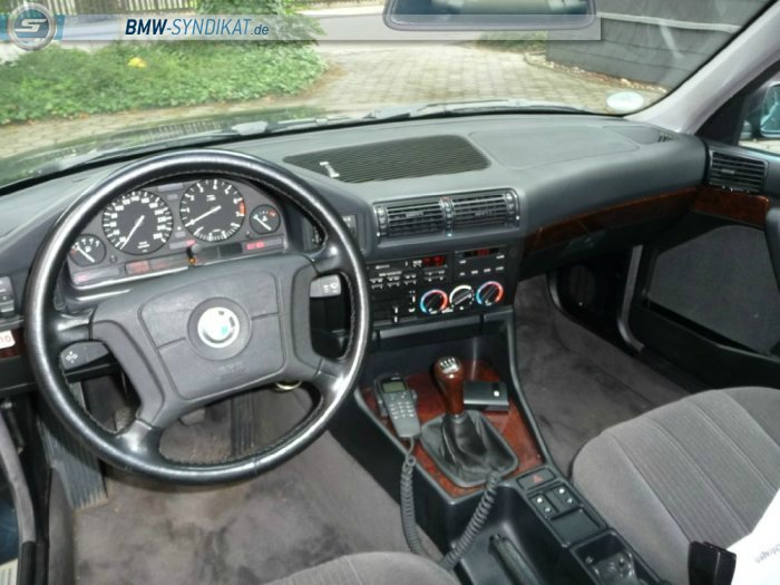 BMW 525i e34 Petrol-Mica-Metallic - 5er BMW - E34