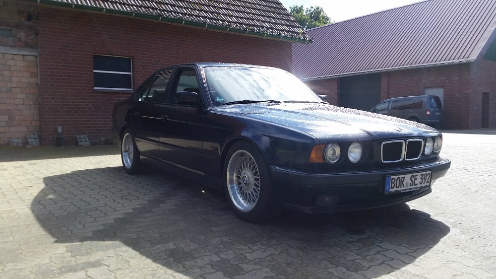 BMW 525i e34 Petrol-Mica-Metallic - 5er BMW - E34