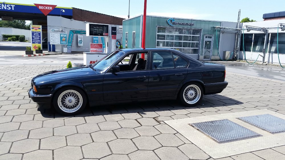 BMW 525i e34 Petrol-Mica-Metallic - 5er BMW - E34