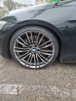 BMW M GmbH M345 Felge in 9x19 ET 32 mit Nexen  Reifen in 235/35/19 montiert vorn Hier auf einem 3er BMW E93 335i (Cabrio) Details zum Fahrzeug / Besitzer