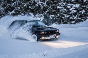 Wintersport 525ix - 5er BMW - E34