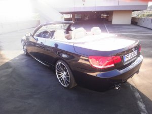 Black Pearl 335i - 3er BMW - E90 / E91 / E92 / E93 Black Pearl 335i - 3er BMW - E90 / E91 / E92 / E93