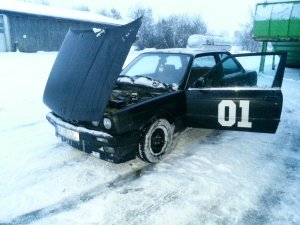 E30 Wintermaschine - 3er BMW - E30 E30 Wintermaschine - 3er BMW - E30