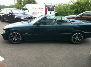 Bostongrnes 320i Cabrio - 3er BMW - E36