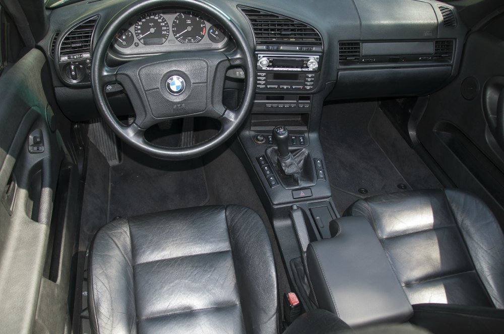 Bostongrnes 320i Cabrio - 3er BMW - E36