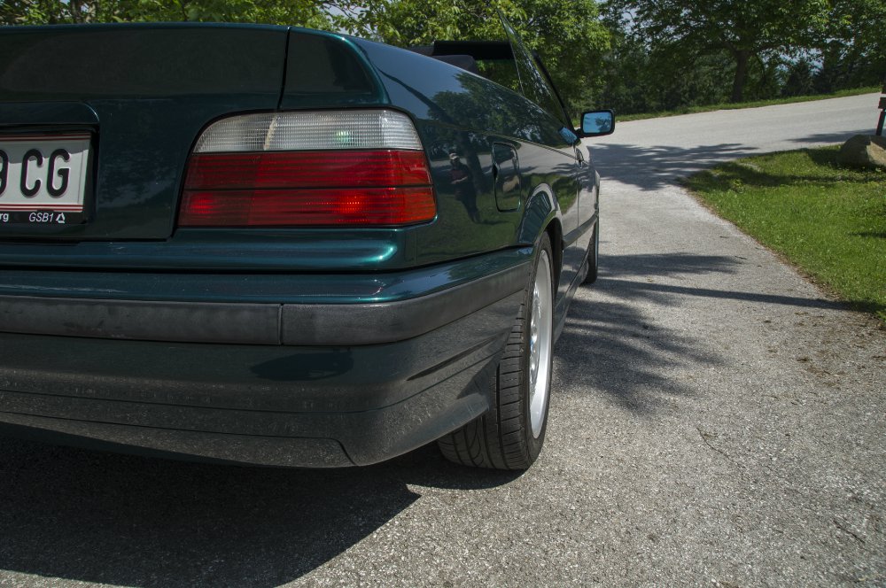 Bostongrnes 320i Cabrio - 3er BMW - E36