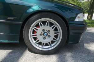 BMW Styl.22 Felge in 7.5x17 ET 41 mit Falken  Reifen in 225/45/17 montiert vorn Hier auf einem 3er BMW E36 320i (Cabrio) Details zum Fahrzeug / Besitzer