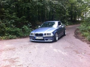 E36 Coupe M-Packet"ManSagtErHatMagischeKrfte" - 3er BMW - E36