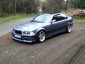 E36 Coupe M-Packet"ManSagtErHatMagischeKrfte" - 3er BMW - E36