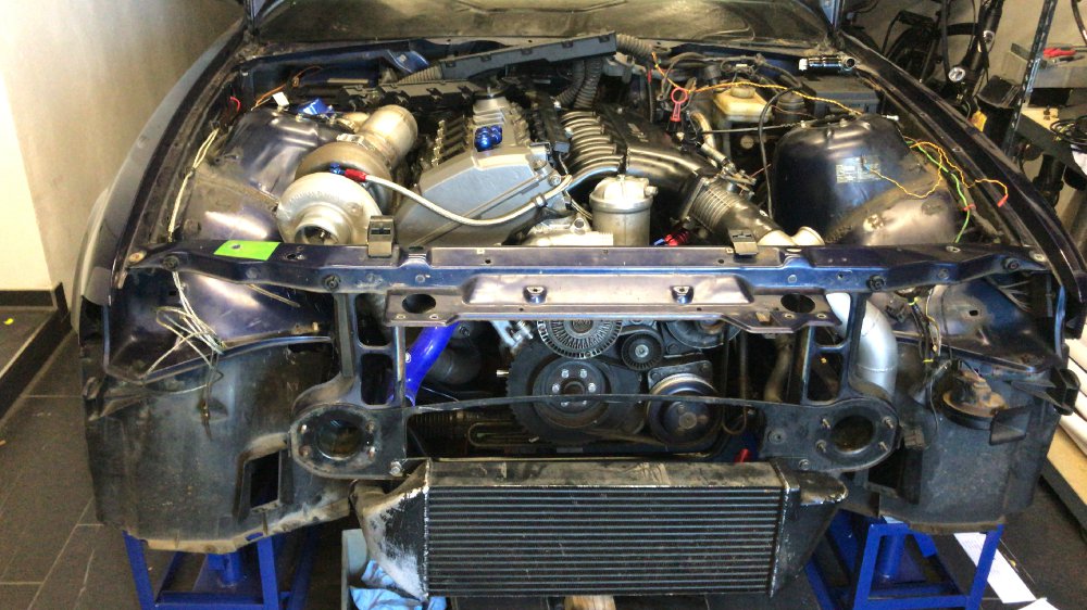 Werk 2 Motoring 325i Turbo - 3er BMW - E36