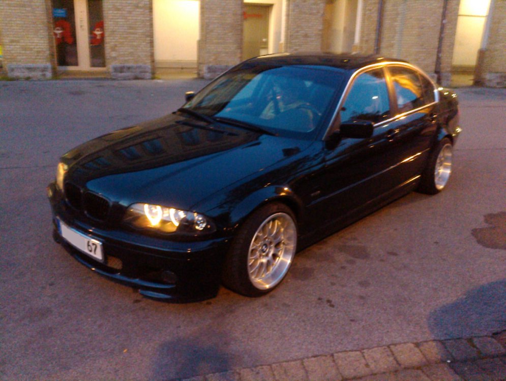 E46 323i M-Paket BLACK UPDATE - 3er BMW - E46