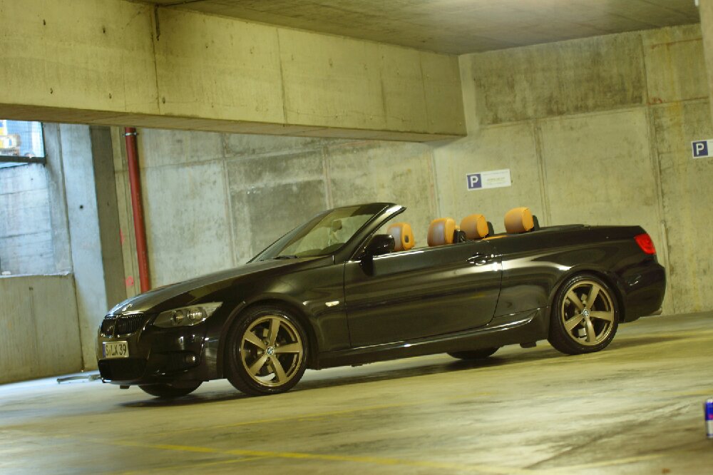 BMW E93 330i Cabrio - 3er BMW - E90 / E91 / E92 / E93